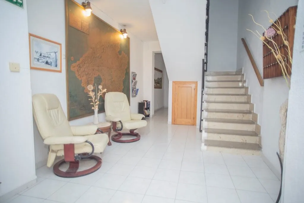 게스트하우스 Hostal Vista Alegre 알쿠디아 항구